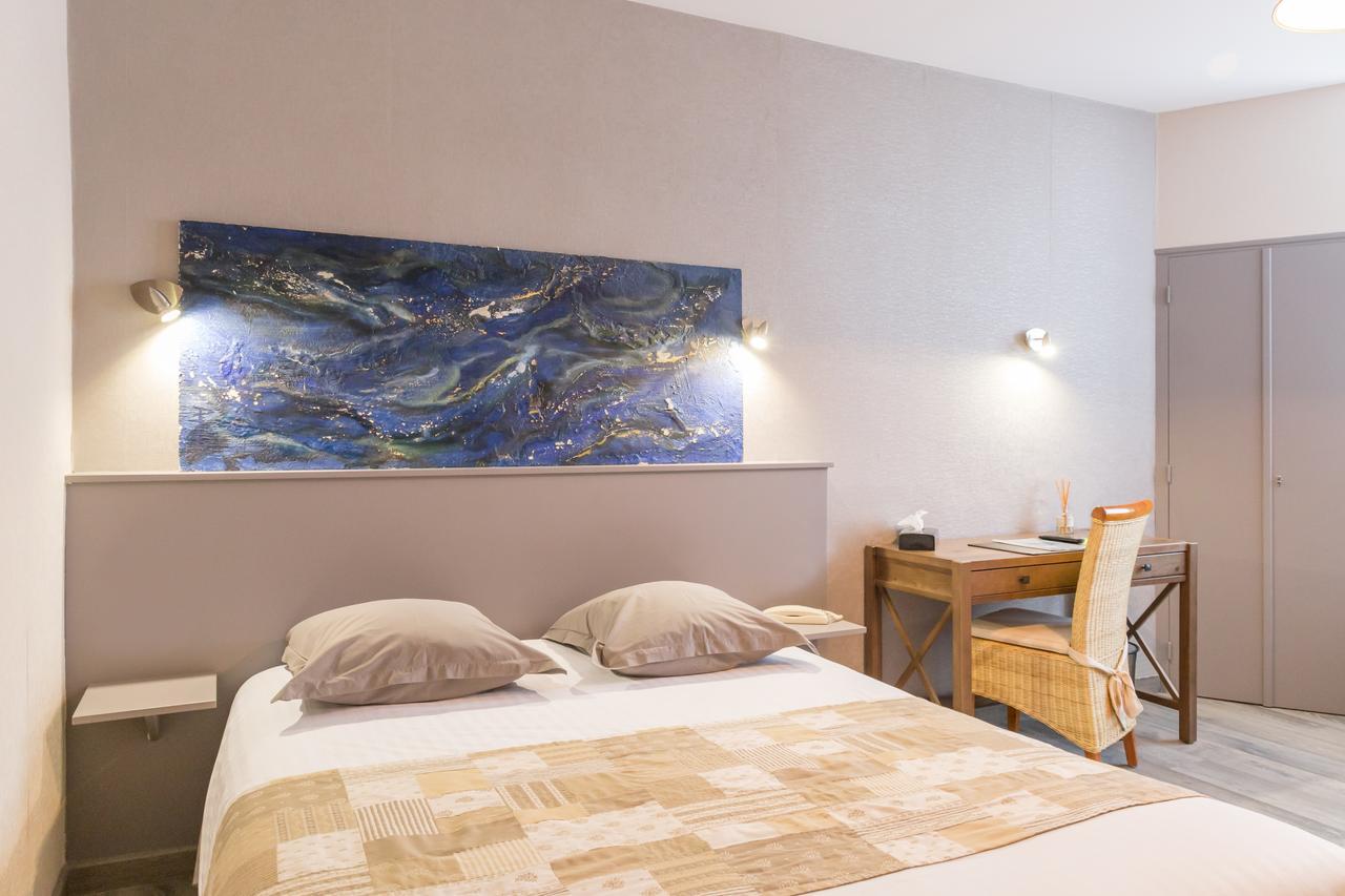 Hotel De La Gare Thouars Zewnętrze zdjęcie