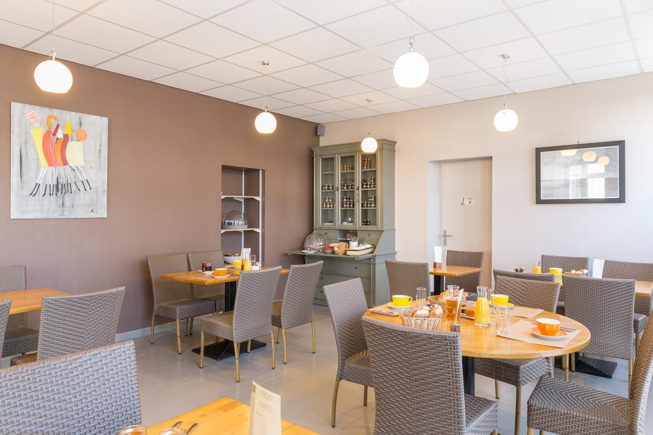 Hotel De La Gare Thouars Zewnętrze zdjęcie