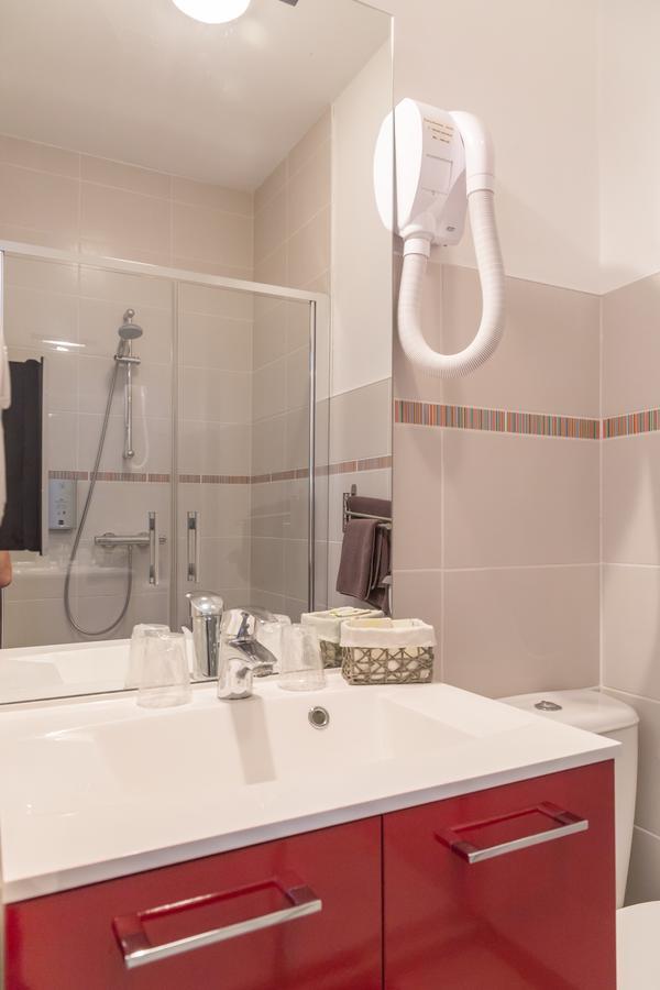 Hotel De La Gare Thouars Zewnętrze zdjęcie